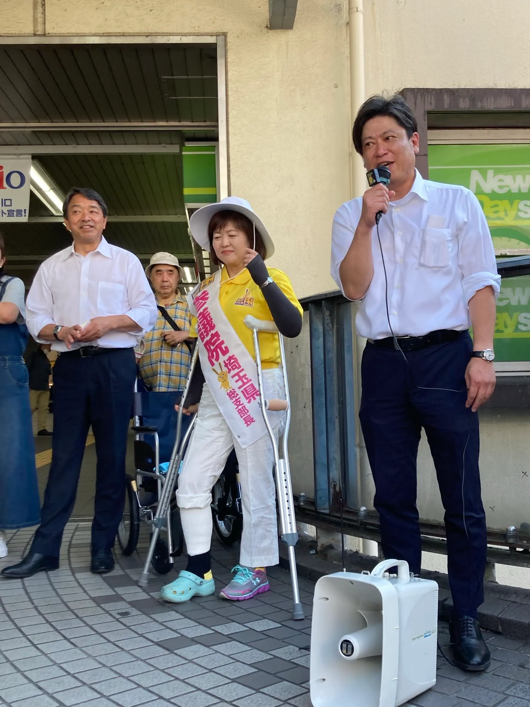 駅前での街頭演説